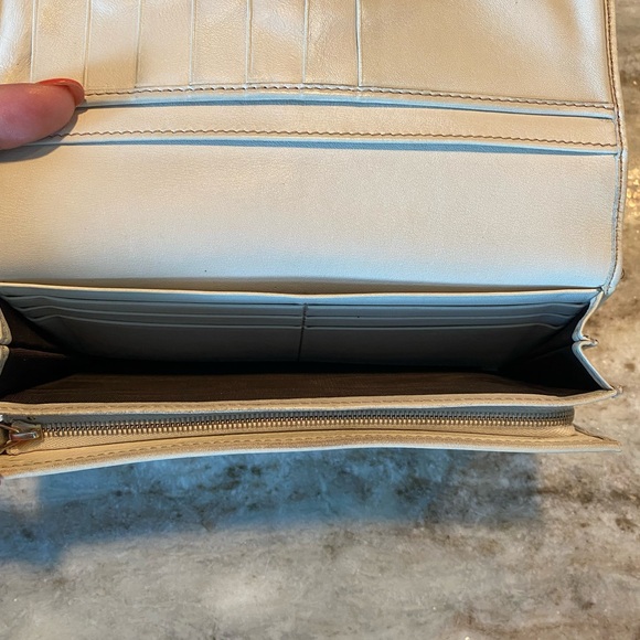 Vintage Gucci Wallet with Dustbag - Picture 8 of 12